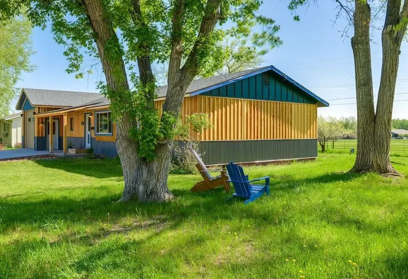 Family Friendly Lander Home Rental: Yard, Patio!