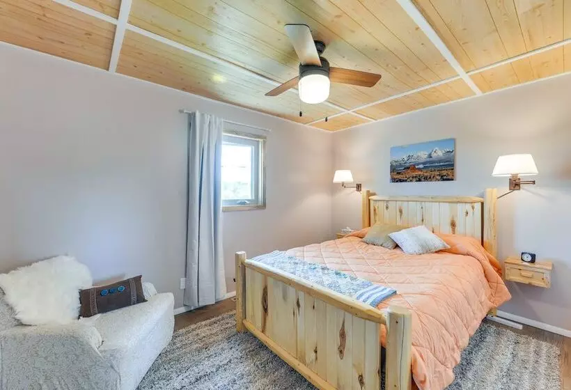 Family Friendly Lander Home Rental: Yard, Patio!