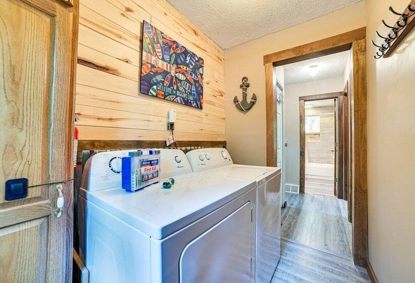 Family Roscommon Home   3 Mi To Higgins Lake