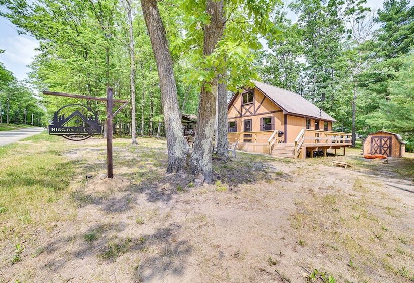 Family Roscommon Home   3 Mi To Higgins Lake