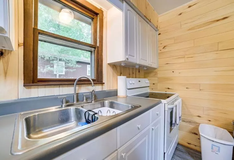 Family Roscommon Home   3 Mi To Higgins Lake