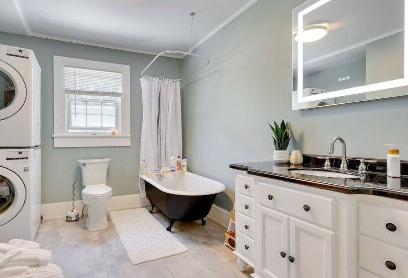 Historic Arab Home: 12 Mi To Guntersville Lake!