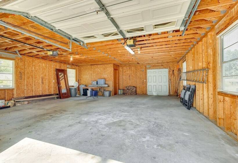 Historic Arab Home: 12 Mi To Guntersville Lake!