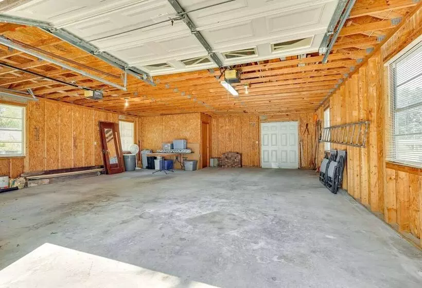 Historic Arab Home: 12 Mi To Guntersville Lake!