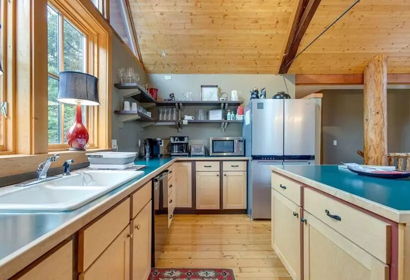 Idaho Springs Home W/ Amazing Mountain Views!