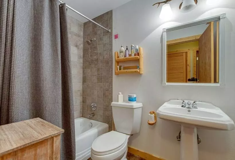 Idaho Springs Home W/ Amazing Mountain Views!