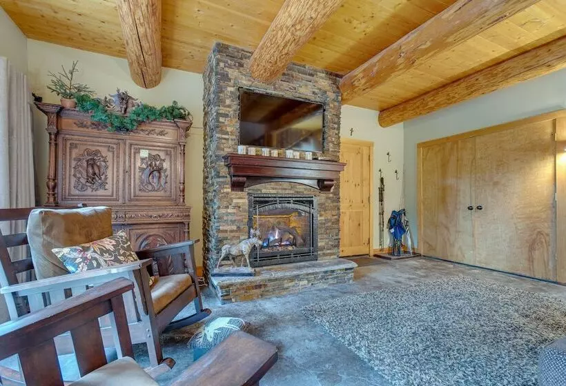 Idaho Springs Home W/ Amazing Mountain Views!