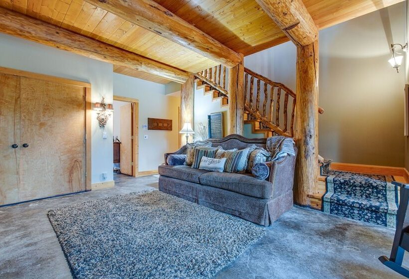 Idaho Springs Home W/ Amazing Mountain Views!