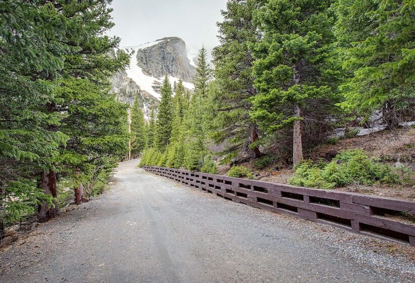 Idaho Springs Home W/ Amazing Mountain Views!