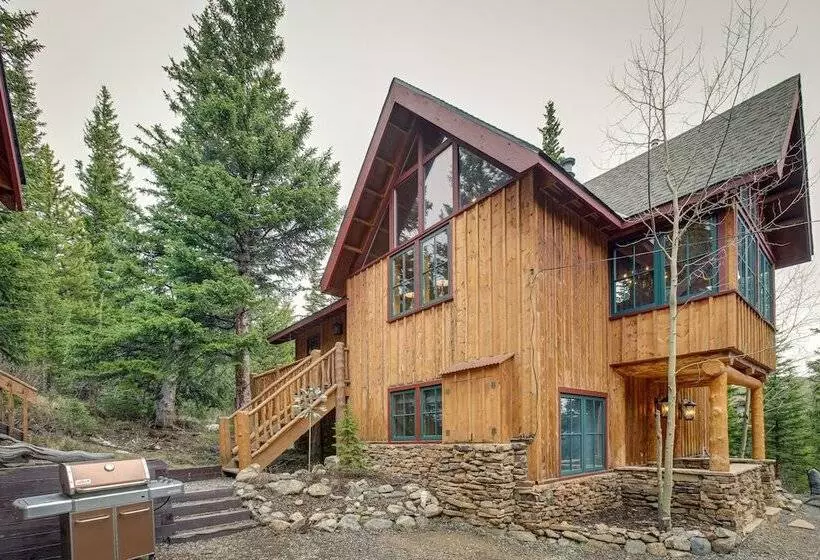 Idaho Springs Home W/ Amazing Mountain Views!
