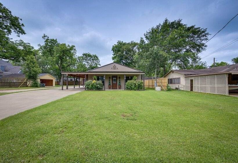 Jefferson Vacation Rental With Golf Cart!