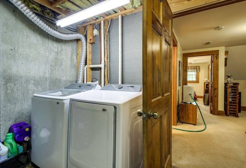 Lake Cumberland Resort Cabin W/ Community Perks!