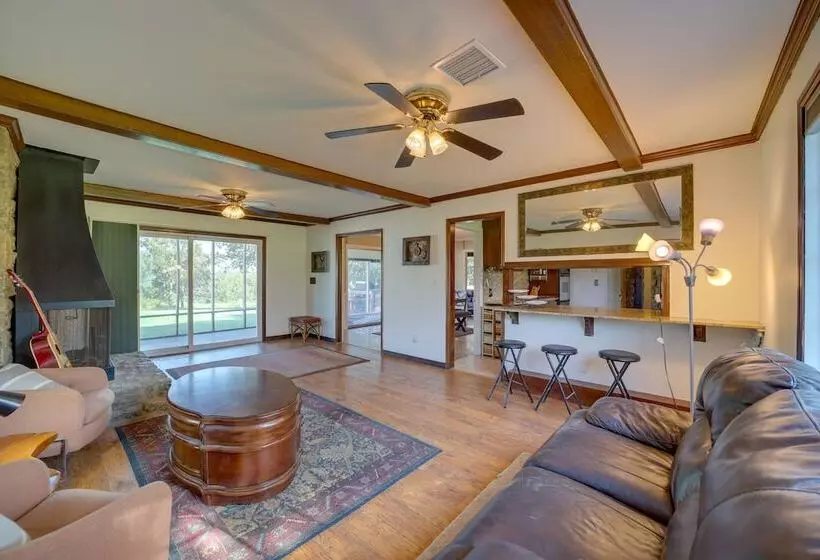 Lakefront Keystone Lake Gem: Kayaks, Deck & Grill