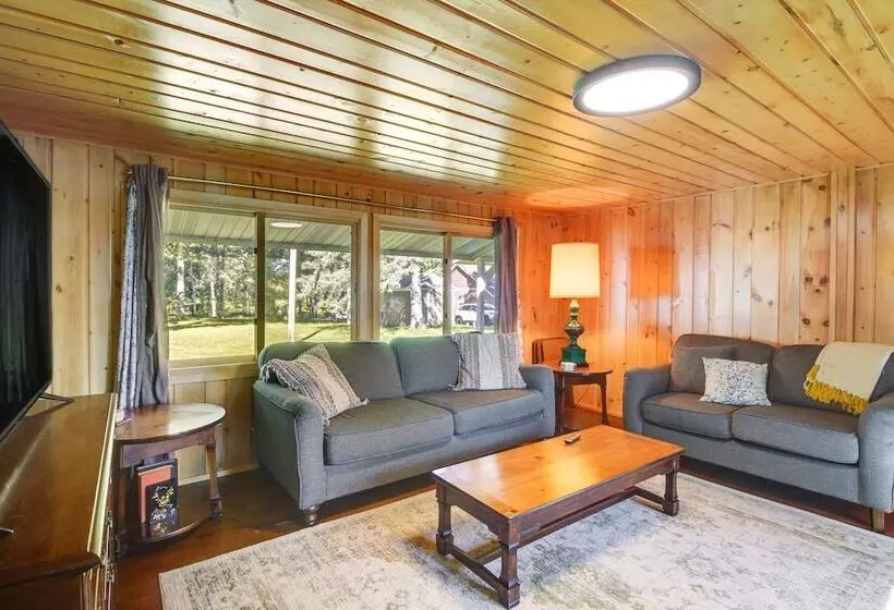 Lakefront Minnesota Escape W/ Fire Pit & Boat Dock