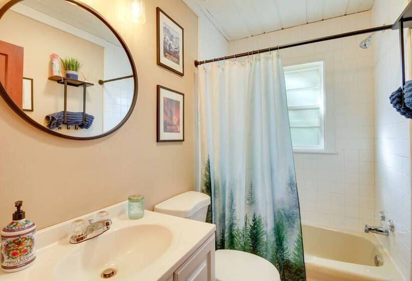 Lakefront Minnesota Escape W/ Fire Pit & Boat Dock