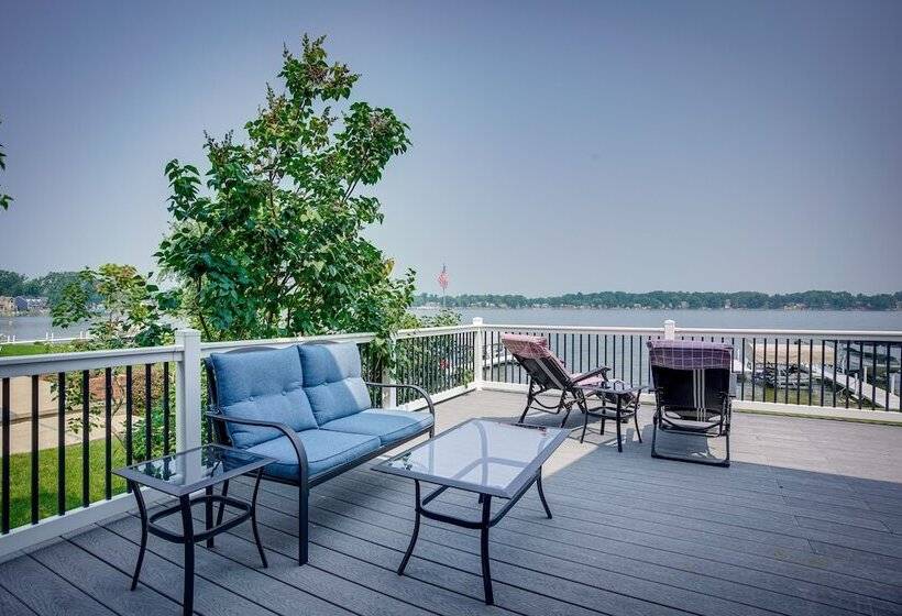 Lakefront Syracuse Home W/ Deck & Private Dock!