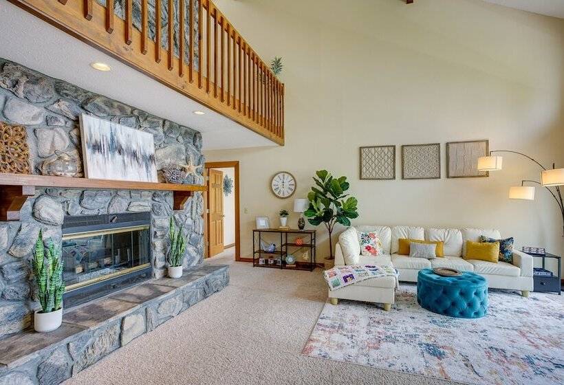 Lakefront Syracuse Home W/ Deck & Private Dock!