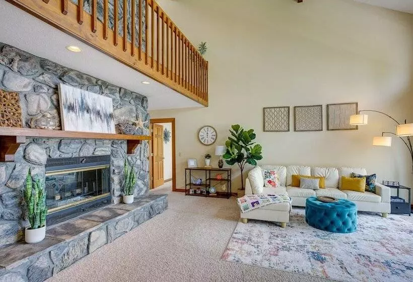 Lakefront Syracuse Home W/ Deck & Private Dock!