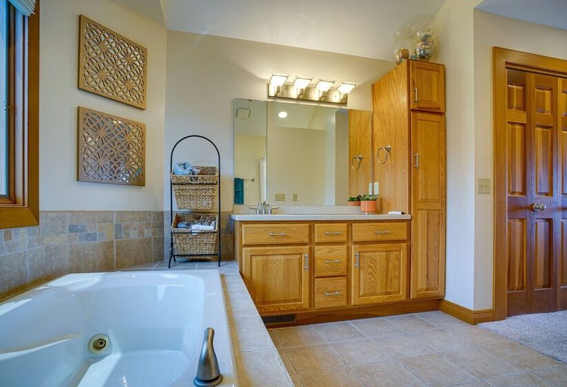 Lakefront Syracuse Home W/ Deck & Private Dock!