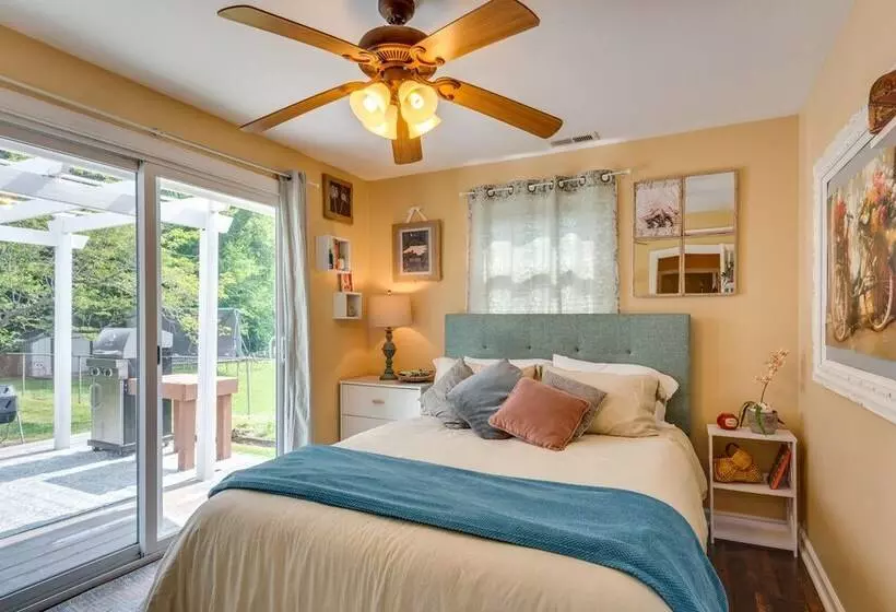 Modern Belmont Home ~ 2 Mi To Historic Downtown!