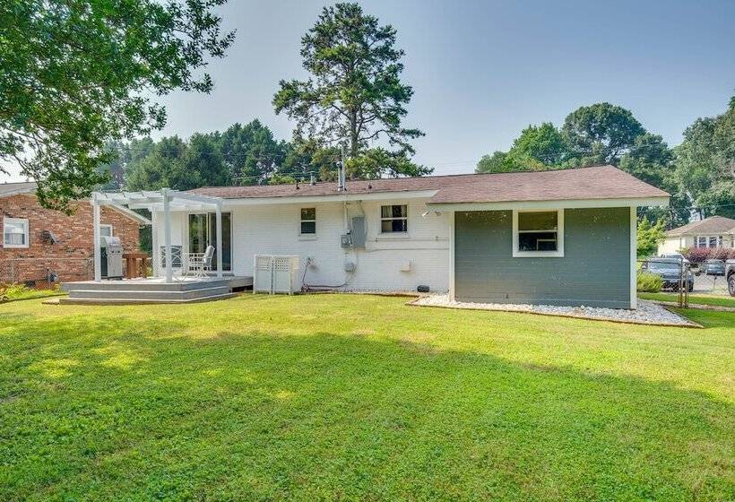 Modern Belmont Home ~ 2 Mi To Historic Downtown!