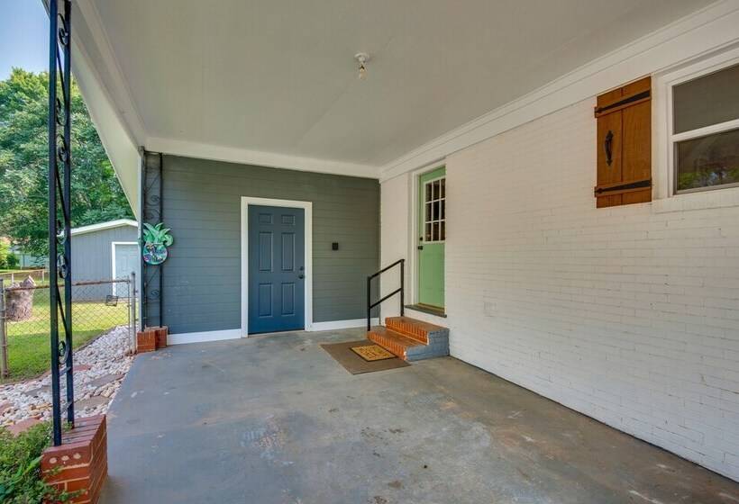 Modern Belmont Home ~ 2 Mi To Historic Downtown!
