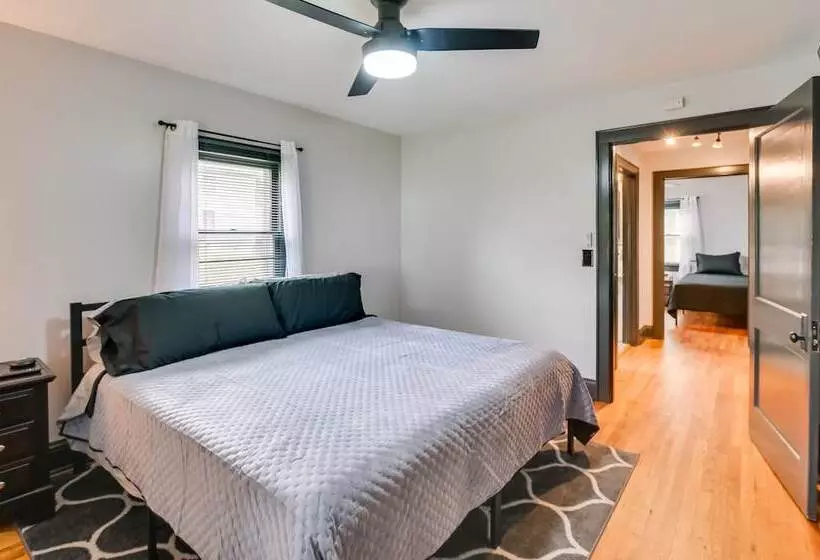 Mullens Home   Close To Hatfield Mccoy Trailhead!