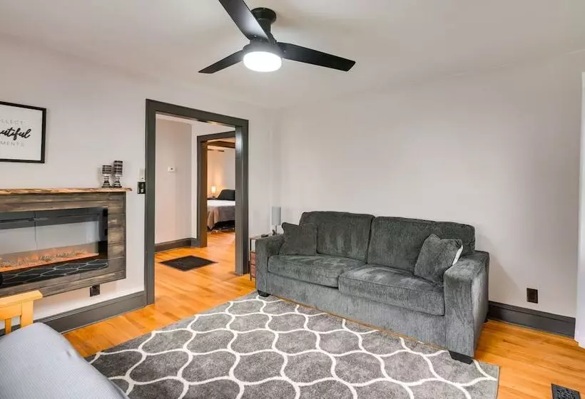 Mullens Home   Close To Hatfield Mccoy Trailhead!