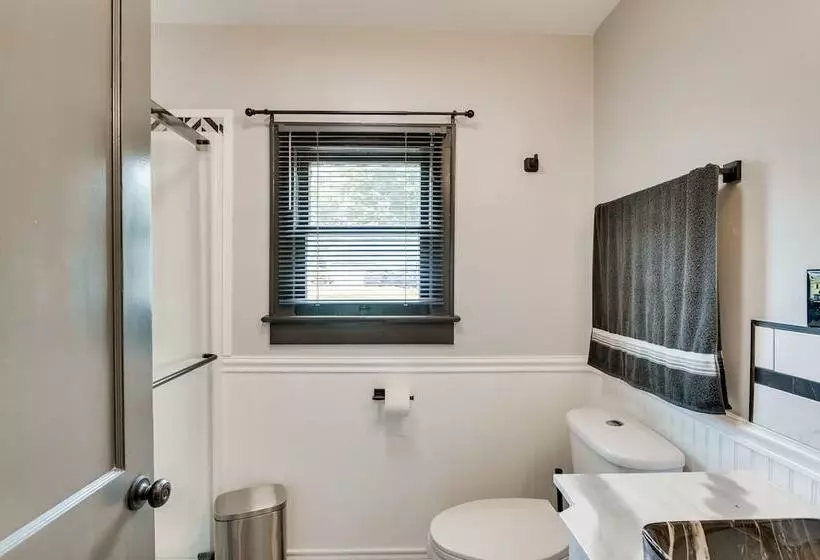 Mullens Home   Close To Hatfield Mccoy Trailhead!