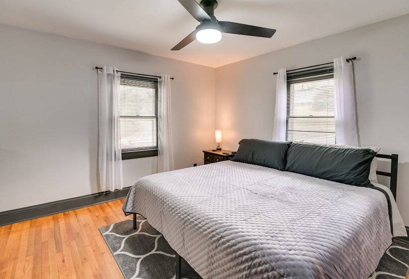 Mullens Home   Close To Hatfield Mccoy Trailhead!