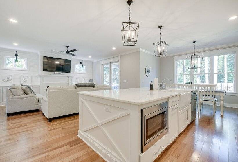 North Carolina Home ~ 2 Mi To Pinehurst Resort