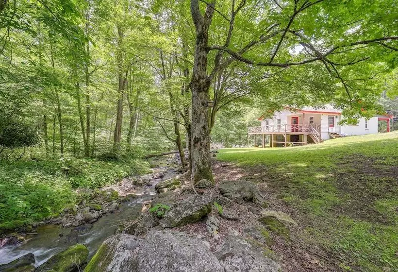 On Site Stream: Serene Cottage In Bakersville!