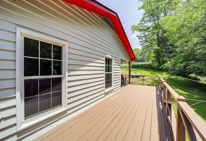 On Site Stream: Serene Cottage In Bakersville!