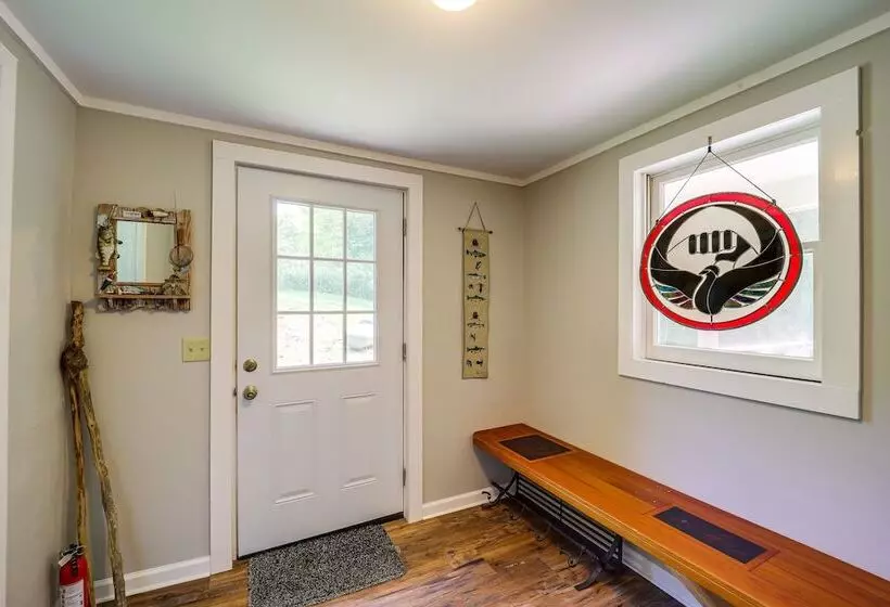 On Site Stream: Serene Cottage In Bakersville!