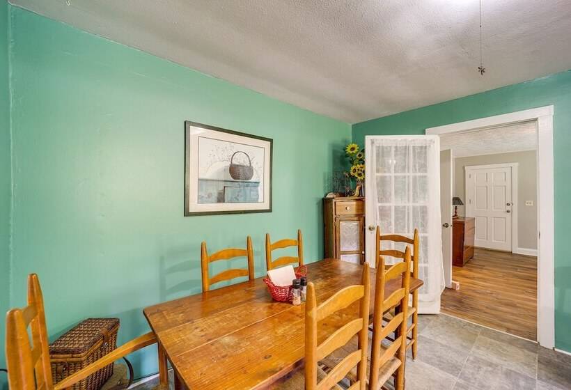 On Site Stream: Serene Cottage In Bakersville!