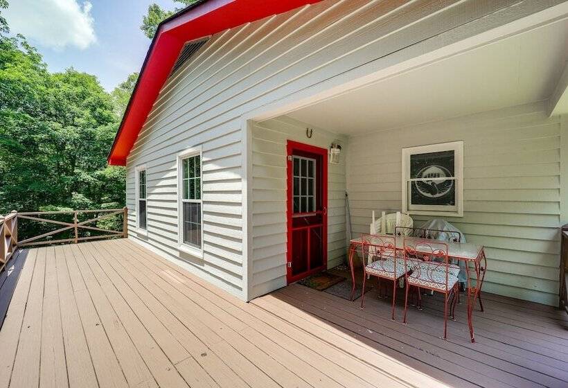 On Site Stream: Serene Cottage In Bakersville!