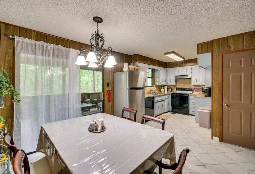 Peaceful Cabin: 3 Mi To Hot Springs National Park!