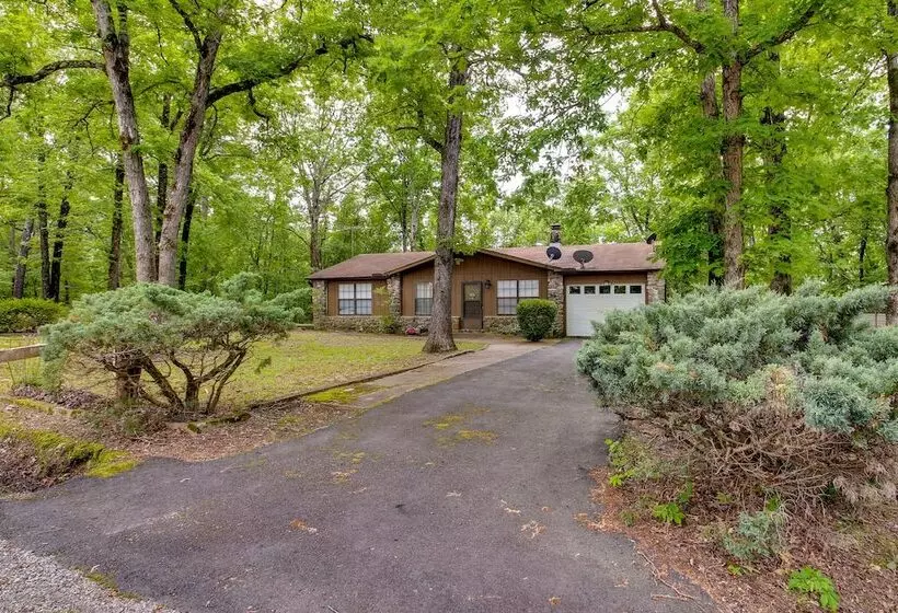 Peaceful Cabin: 3 Mi To Hot Springs National Park!