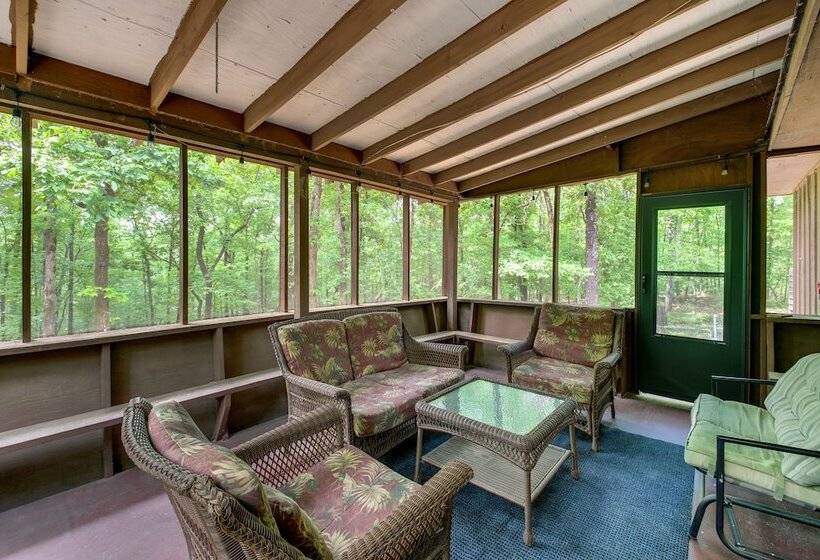 Peaceful Cabin: 3 Mi To Hot Springs National Park!