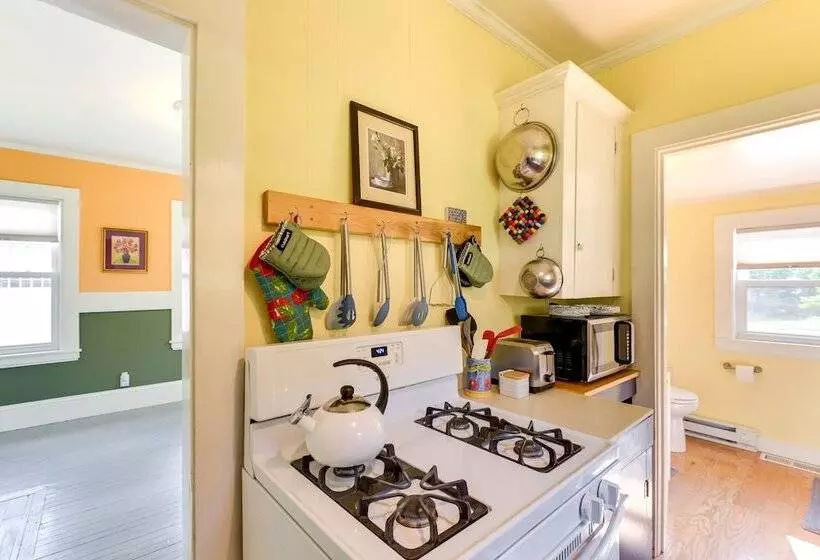 Pet Friendly Coastal Maine Cottage By Northern Bay