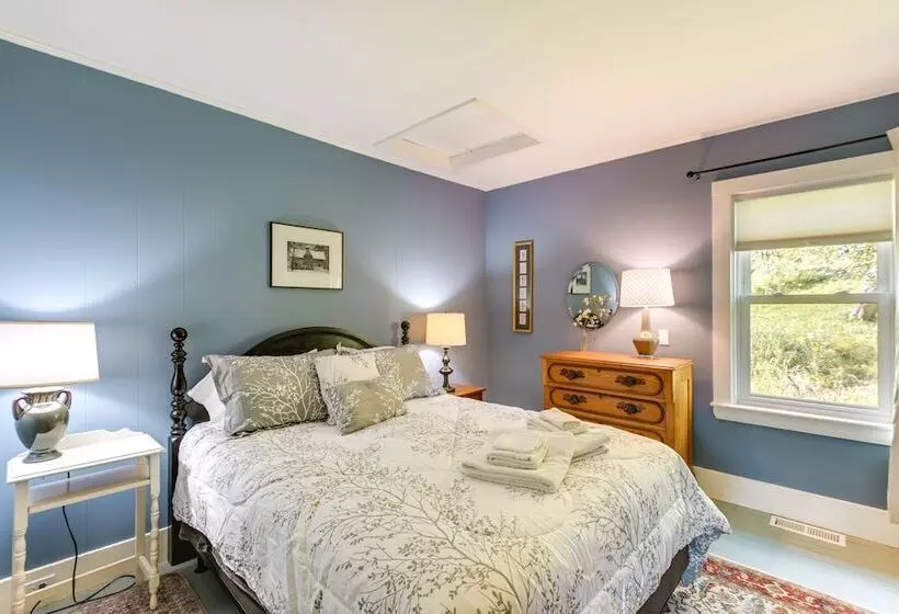 Pet Friendly Coastal Maine Cottage By Northern Bay