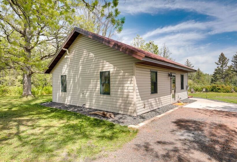 Pet Friendly Iron River Cabin With Fire Pit!