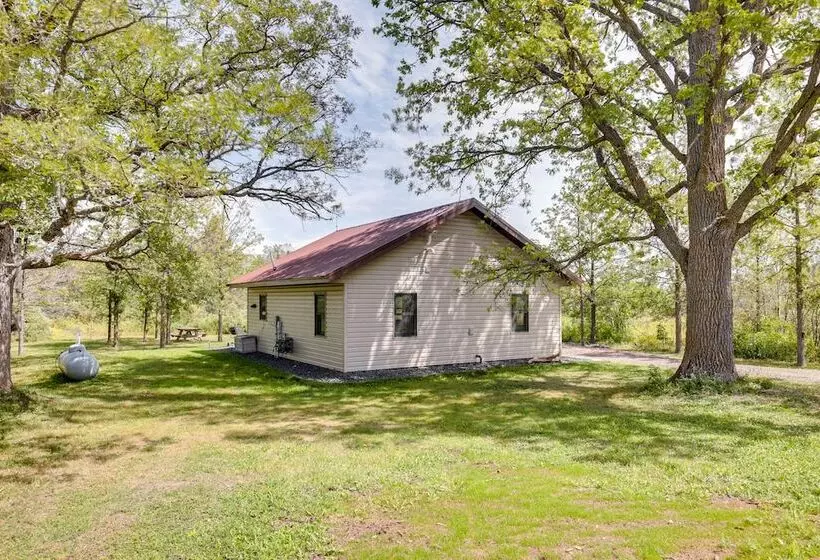 Pet Friendly Iron River Cabin With Fire Pit!