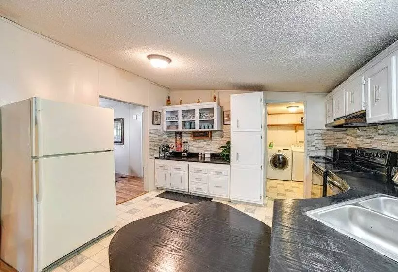 Pet Friendly Springville Home Near Kentucky Lake!