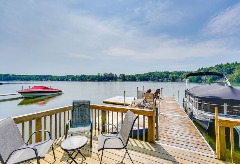 Queensbury Lakefront Home: Screened Porch & Views!