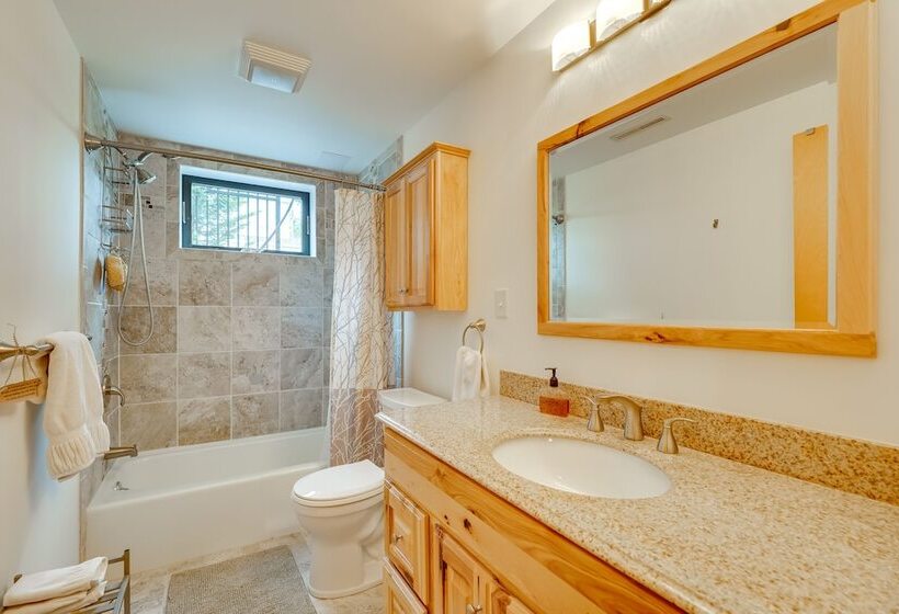 Queensbury Lakefront Home: Screened Porch & Views!