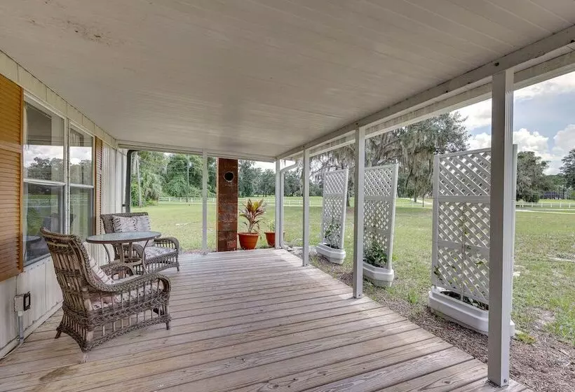 Quiet Crescent City Home W/ Fire Pit, Boat Parking