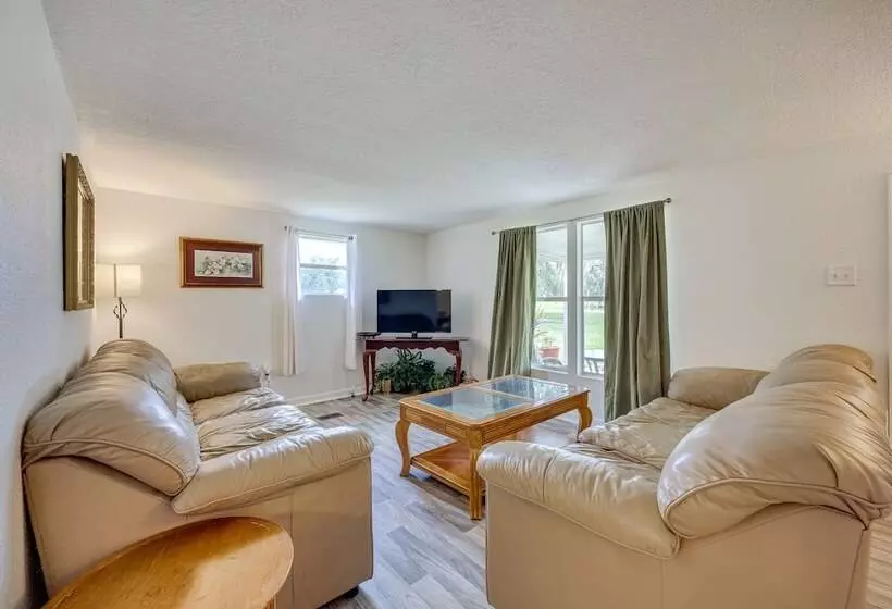 Quiet Crescent City Home W/ Fire Pit, Boat Parking