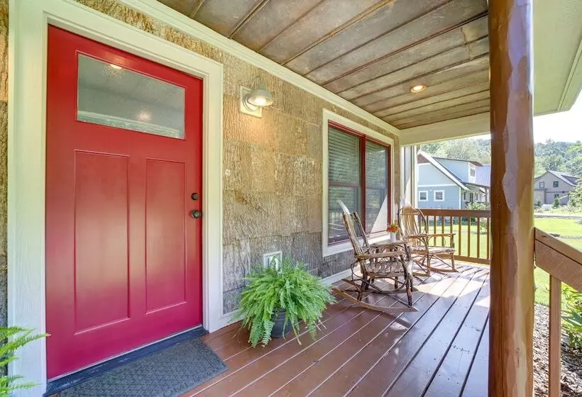 Deck + Mtn Views: Riverfront Cullowhee Home