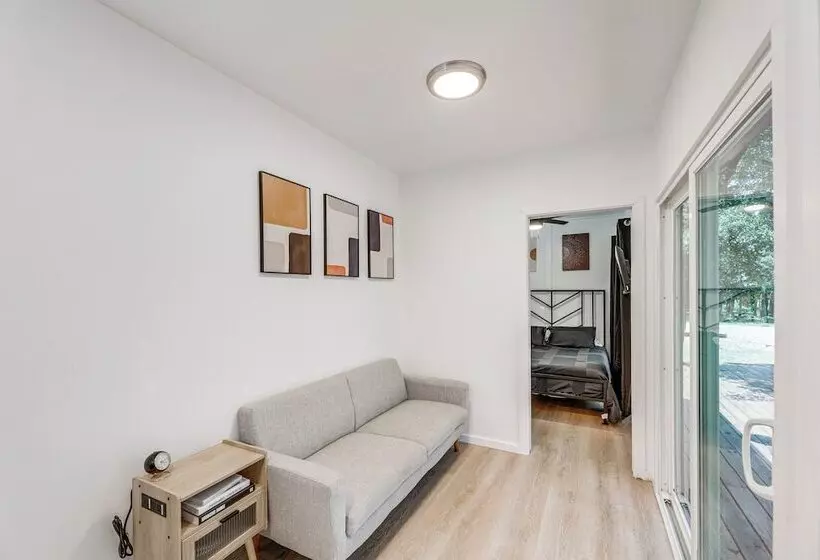 La Grange Tiny Home: 22 Acres & Near Wine Country